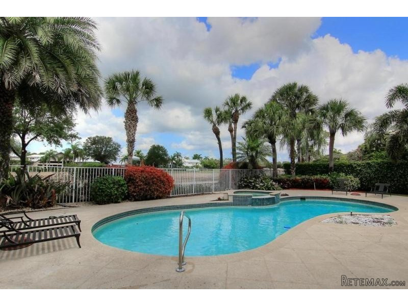 16721 Echo Hollow Circle, Delray Beach.. - 2