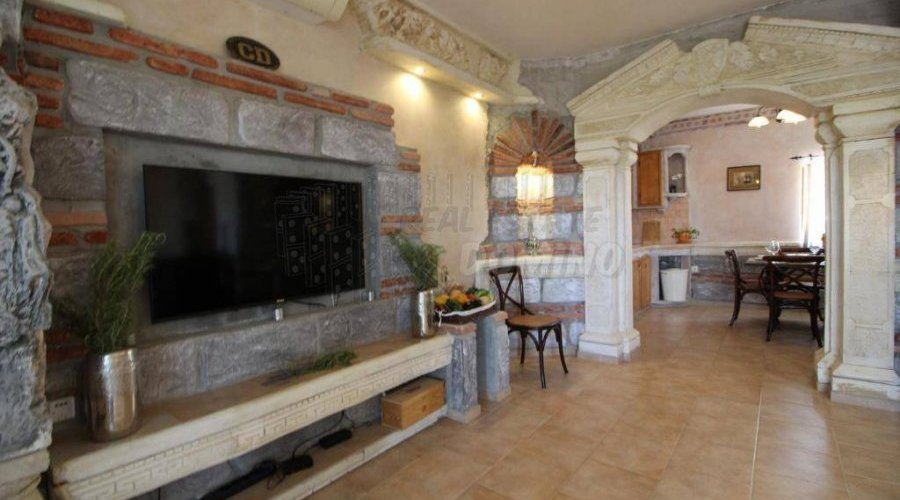 Unikatna mediteranska Villa sa bazenom,saunom i velikom.. - 7