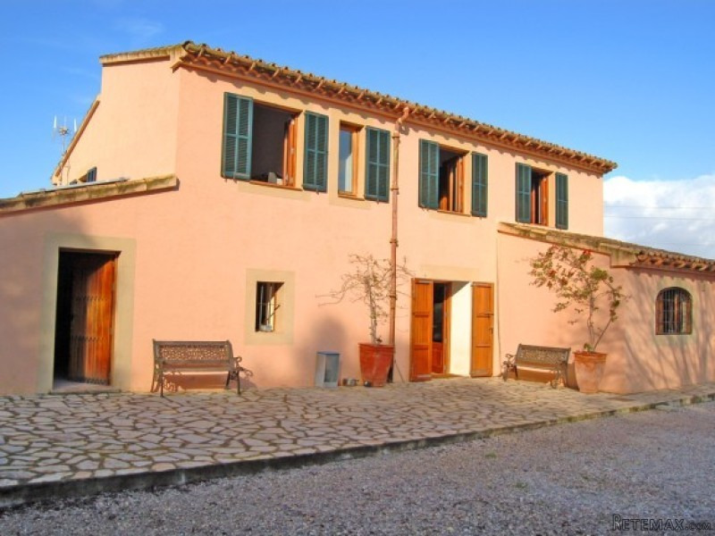 Cozy Country House In Llubi