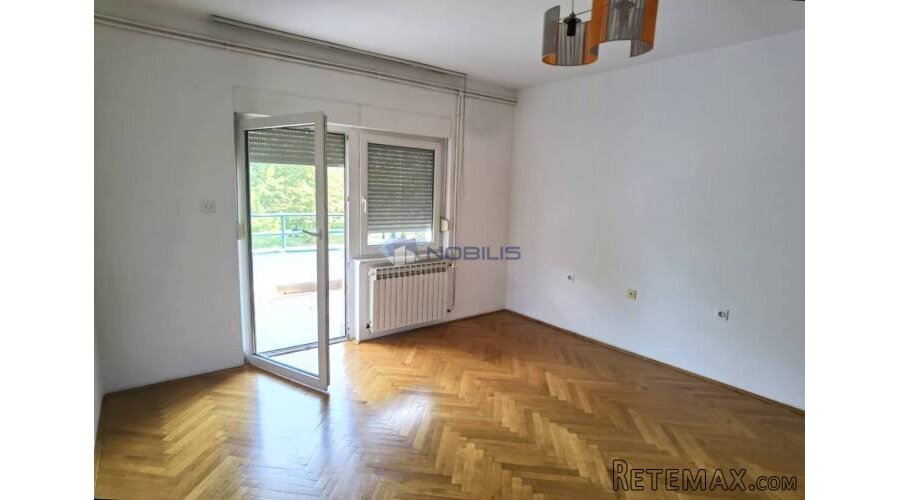 Bjelovar (Centar) 4-sobni stan, 116,75 m2 + 101,33 m2 TAVAN - 8