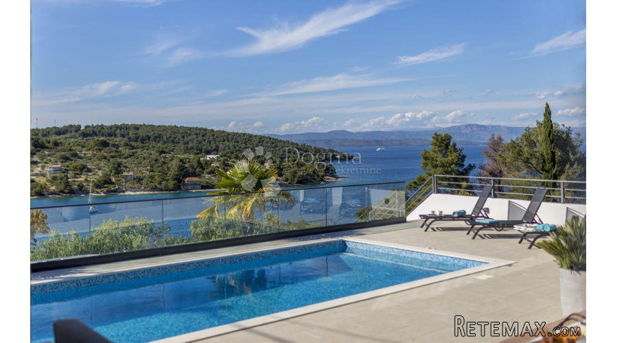 Luksuzna vila na otoku Šolti s grijanim bazenom, jacuzzijem - 2