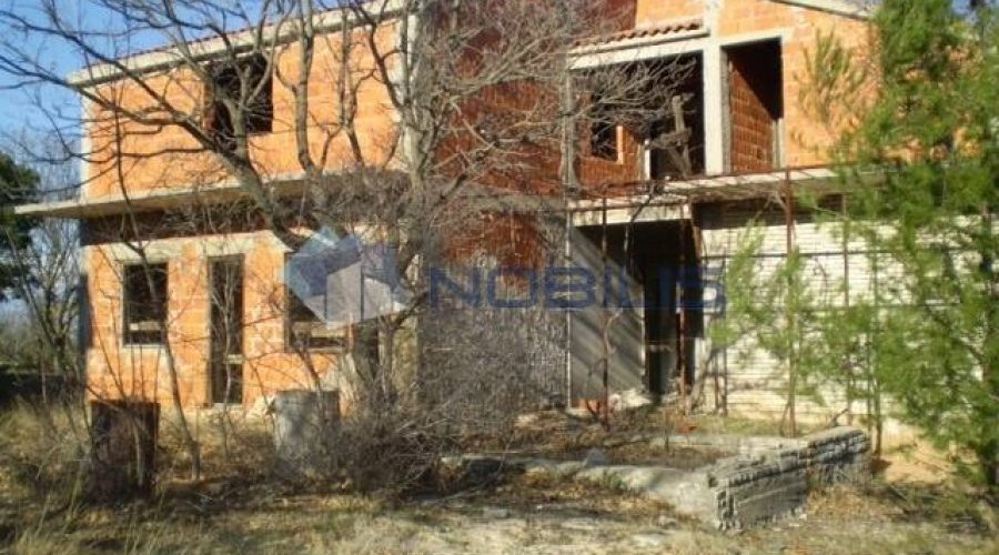 Zadar, Donji Karin - započeta gradnja, 300m2 + 1600m2.. - 2