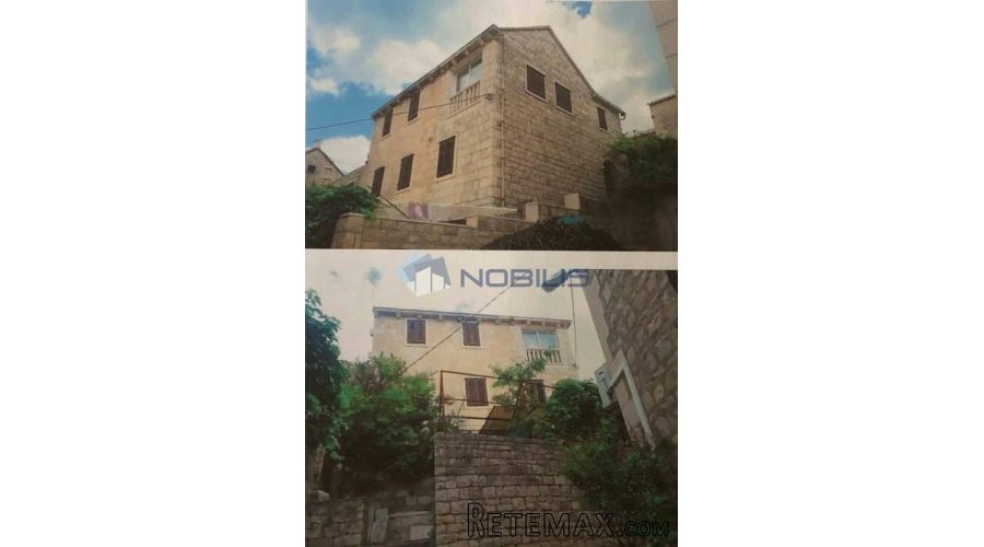 Brač, Pučišća, 2 kuće 270m2 + 30 m2, parcela 370m2 - 2