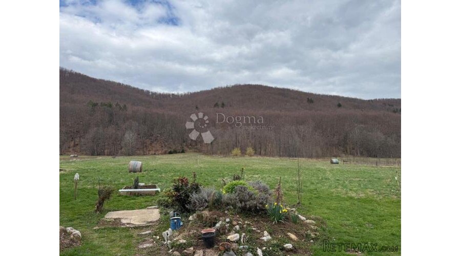 BRUŠANE KUĆA 2 APARTMANA 2 GRAĐ ZEMLJIŠTA POLJO 3000M2