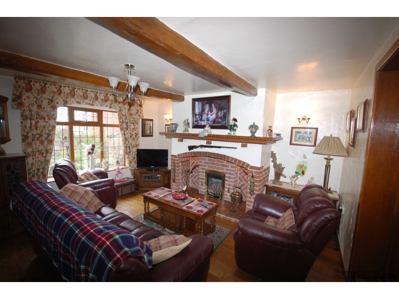 Third Avenue, Fairfield, Bury - 2