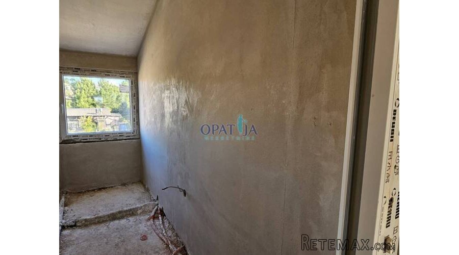 Vir Apartman s pogledom na more na zadnjem katu - 8