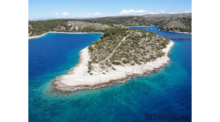 POLJOPRIVREDNO ZEMLJIŠTE BRAČ - 2