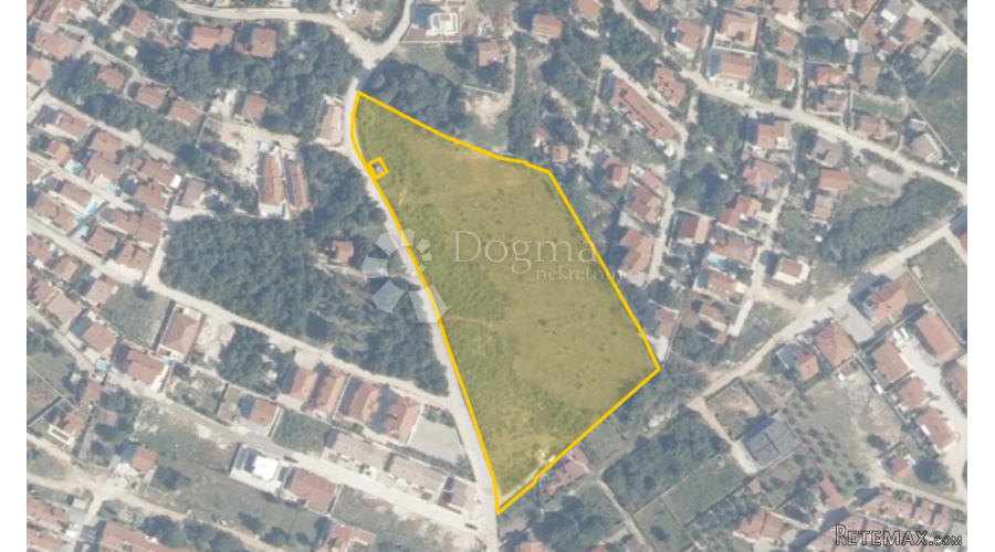 RIJETKOST NA TRŽIŠTU - GRAĐEVINSKO ZEMLJIŠTE S PROJEKTOM ZA - 2