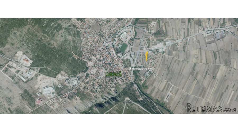 Građevinsko zemljište u centru Drniša