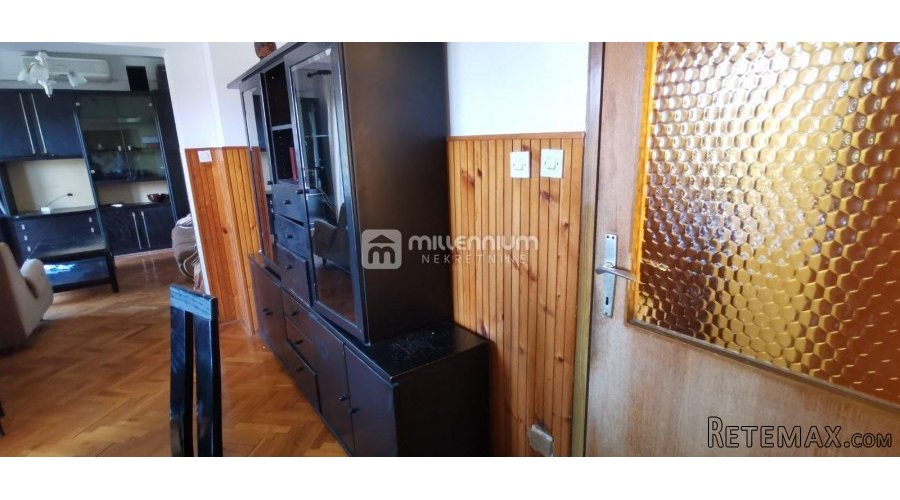 Podhum, kuća od 200m2 s 2 garaže i velikom okućnicom - 5