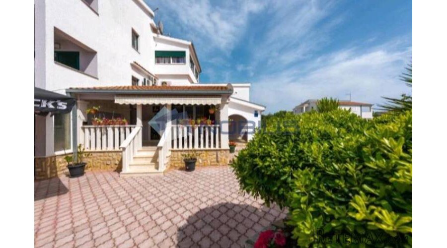 Vinišče, Trogir, kuća 470 m2 sa 6 apartmana - 5