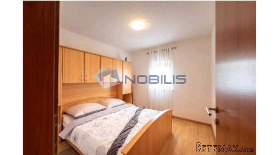 Vinišče, Trogir, kuća 470 m2 sa 6 apartmana - 9