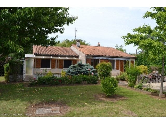 Large Bungalow in Verteuil Sur Charente
