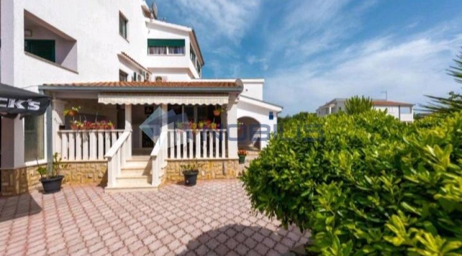 Vinišče, Trogir, kuća 470 m2 sa 6 apartmana - 5