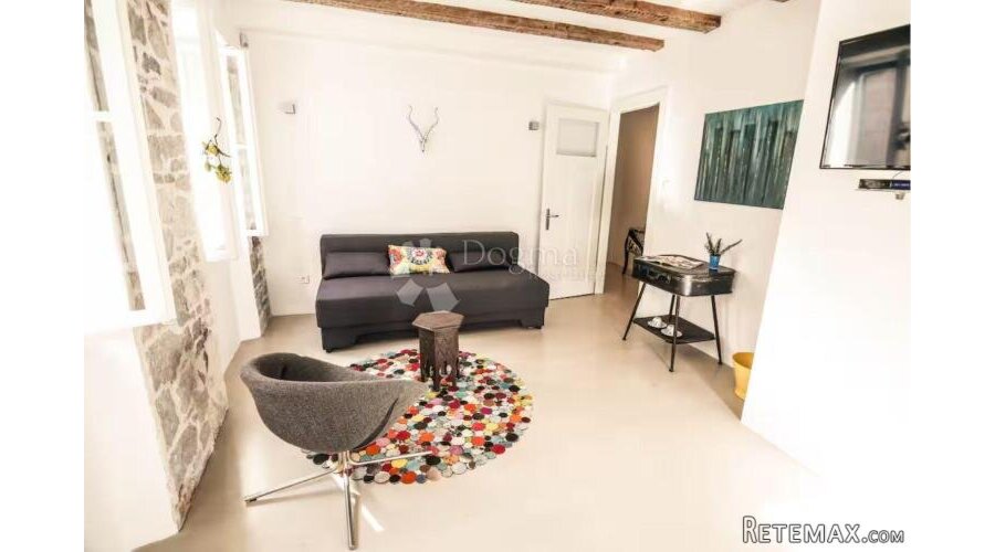 Stan: Dioklecijanova palača 50m2
