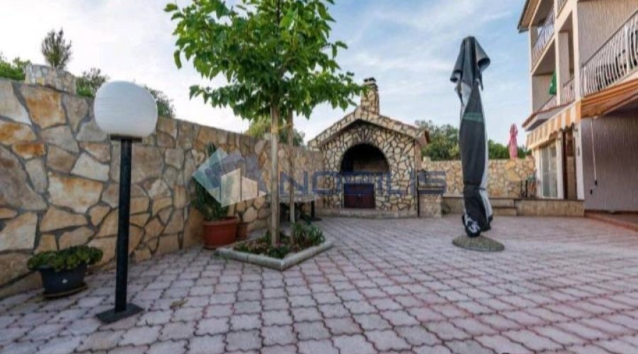 Vinišče, Trogir, kuća 470 m2 sa 6 apartmana - 6