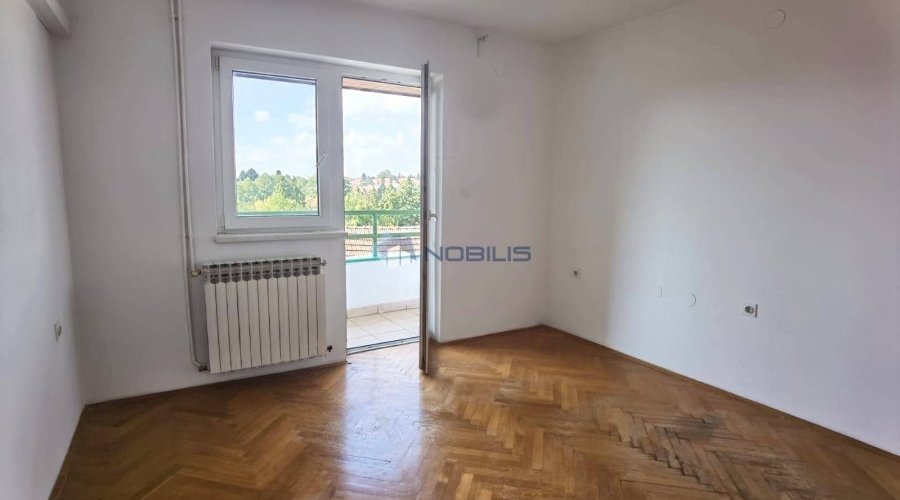 Bjelovar (Centar) 4-sobni stan, 116,75 m2 + 101,33 m2 TAVAN - 9