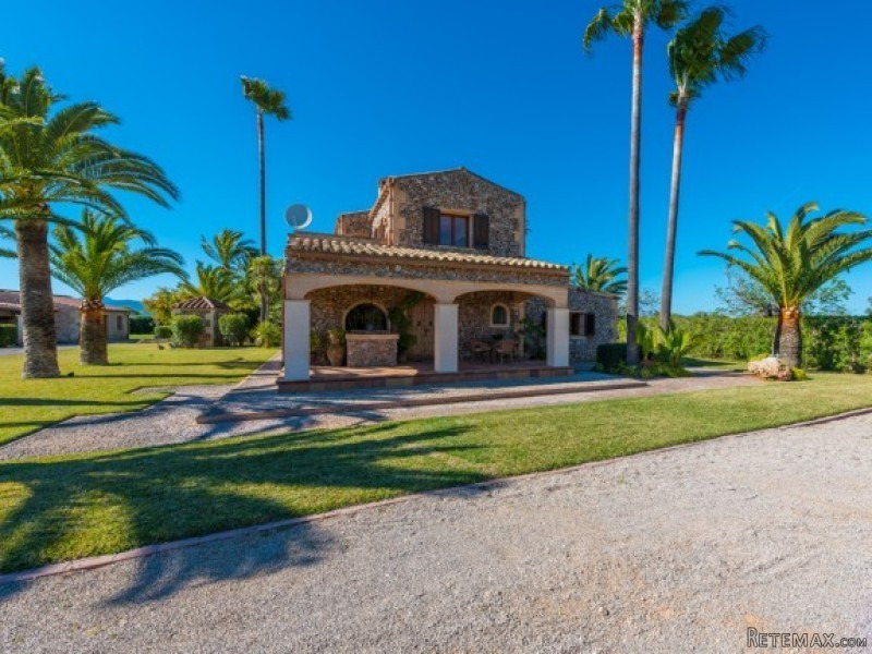Country Home With Holiday Rentals.. - 2