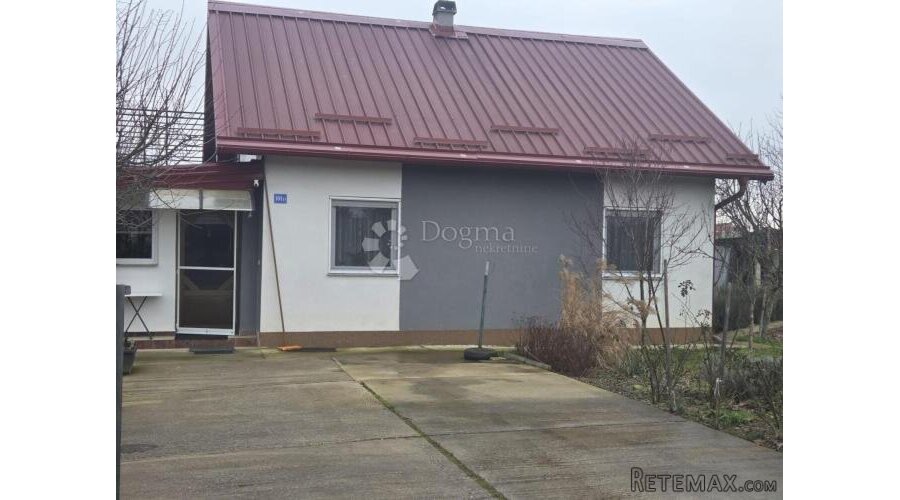 Obiteljska kuća Lučko Ježdovec