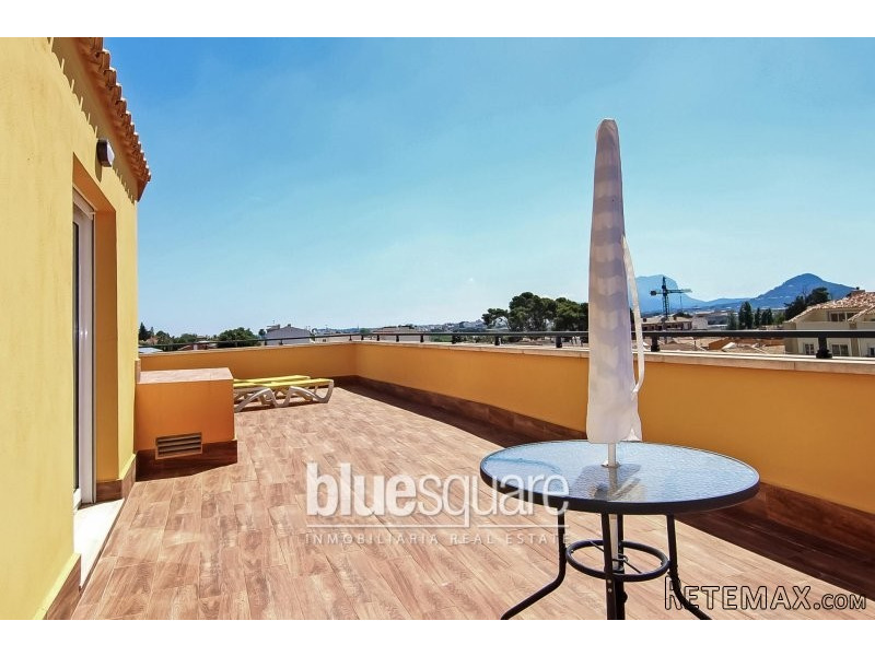 Fabulous 2 bedroom duplex penthouse in..