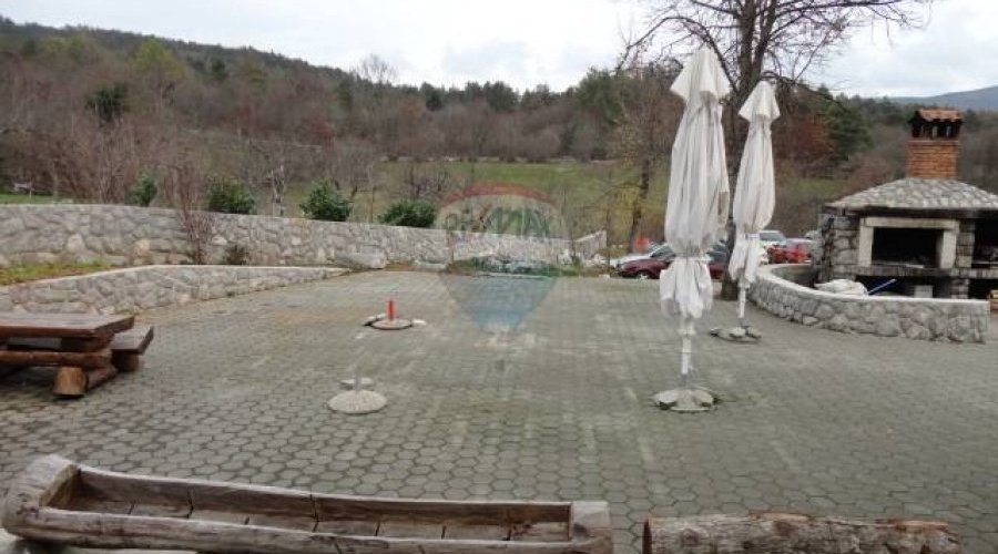 NAJAM VELIKOG RESTORANA U BLIZINI PASJAKA - 4