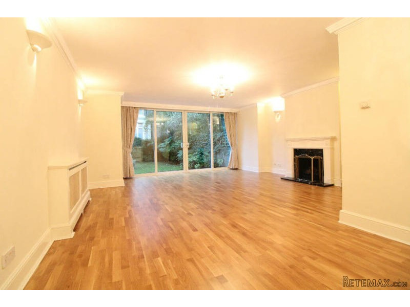 95 Belsize Lane