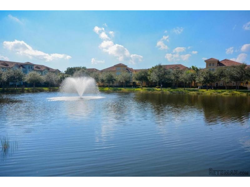 2554 Gardens Parkway, Palm Beach.. - 2