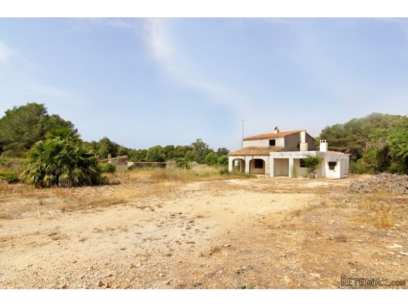 Prime Location Building Plot For Sale..