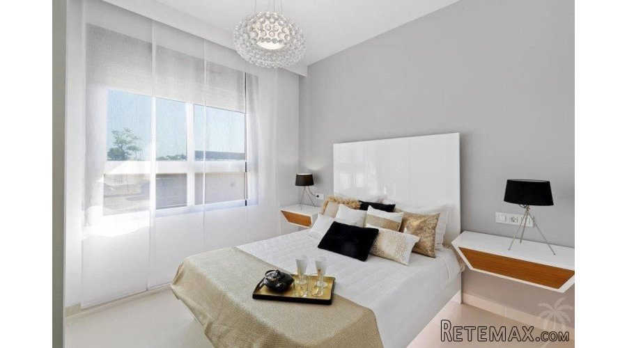 Beautiful new complex with 2 and 3 bedroom apartments. The.. - 5
