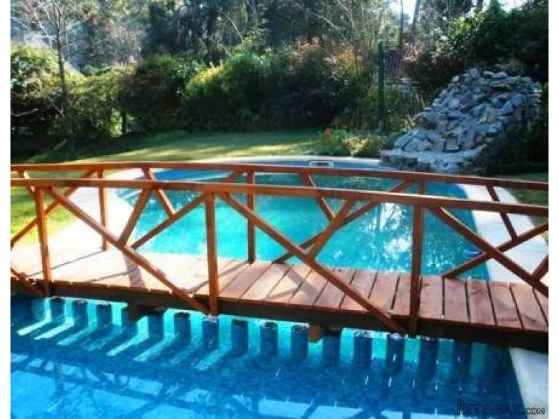 3 Bedroom House - For Rent - Pinares - 2