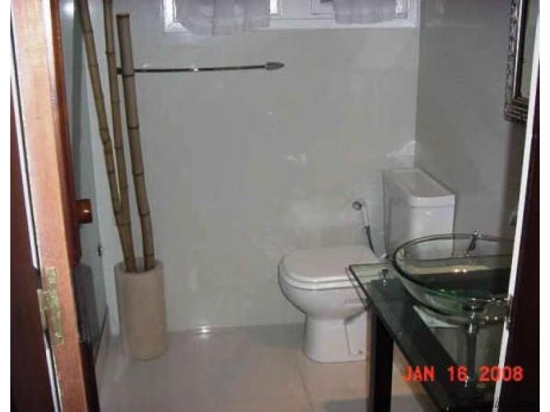 5 Bedroom House - For Rent - Mansa - 2