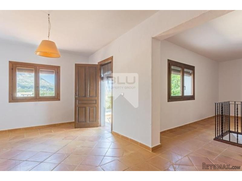 6 Bedroom Finca in Gata de Gorgos