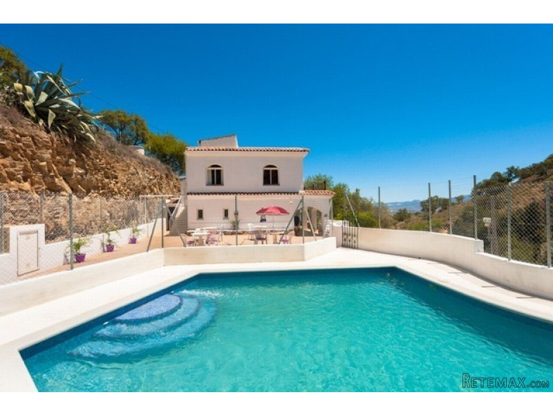 5 Bedroom Finca Villa - 2