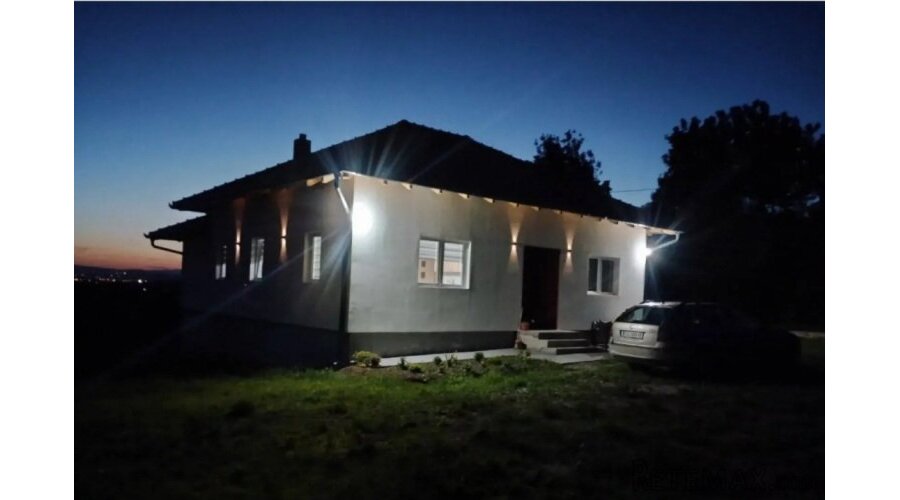 Prodajem novoizgradjenu kucu Mojsinje-Cacak - 13