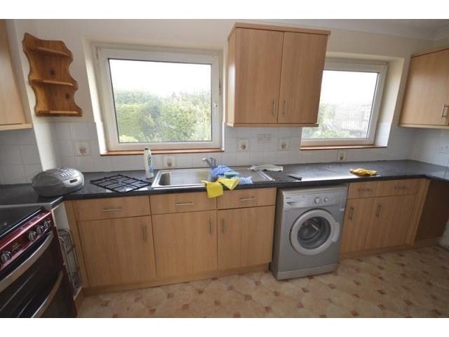 Unfurnished 2 bedroom Property For.. - 2