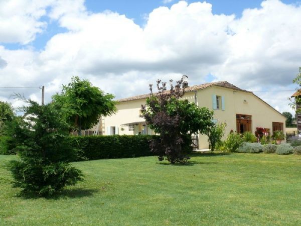 Great 3 Bed Stone Farmhouse With Rental.. - 2