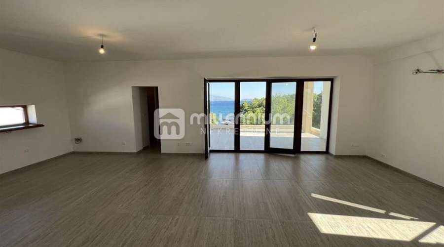 Otok Krk, Krk, 100m2, etaža 20 metara od plaže! - 8