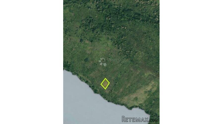 Prodaje se više poljoprivrednih zemljišta, Glina - 5.611m²