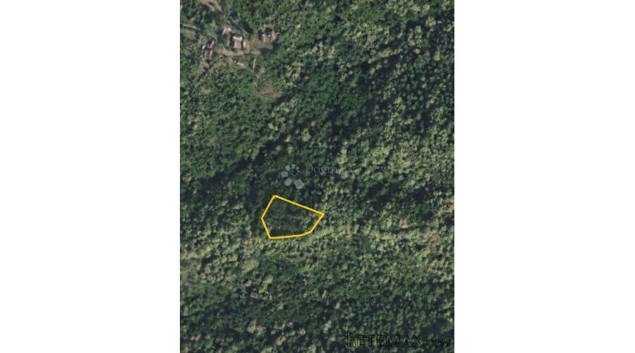 Prodaje se više poljoprivrednih zemljišta, Glina - 5.661m²