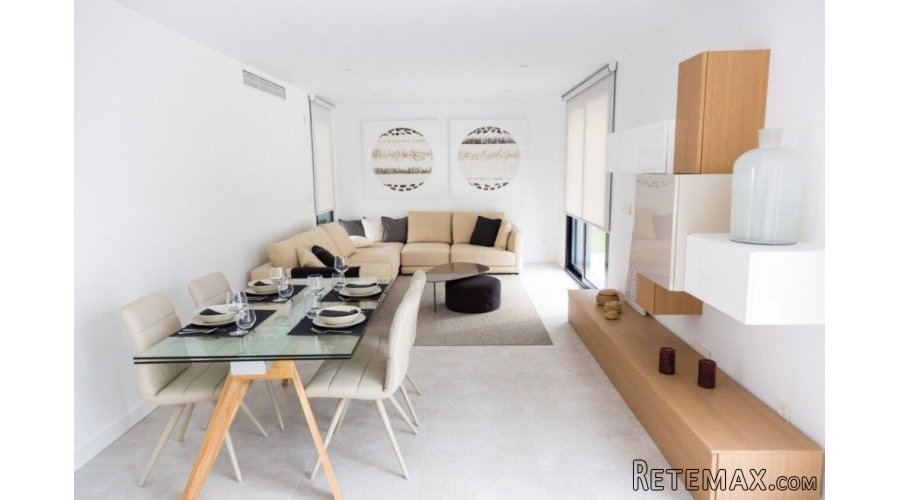 DetachedVilla Property Type: &nbsp;4 Bedrooms.. - 2