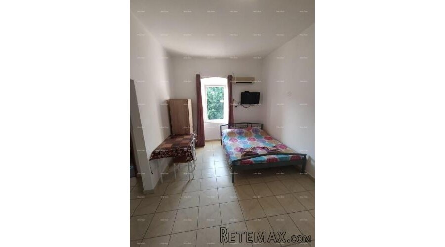 Pula, strogi centar – 90,30 m² | 4 uređena studio apartmana.. - 2