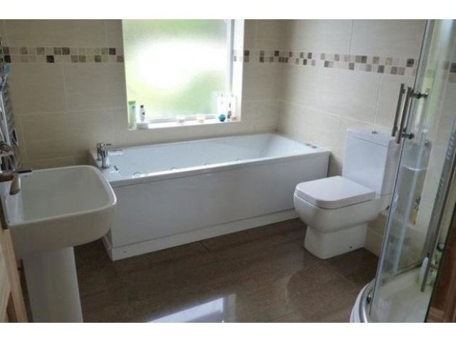 4 Bed House To Let