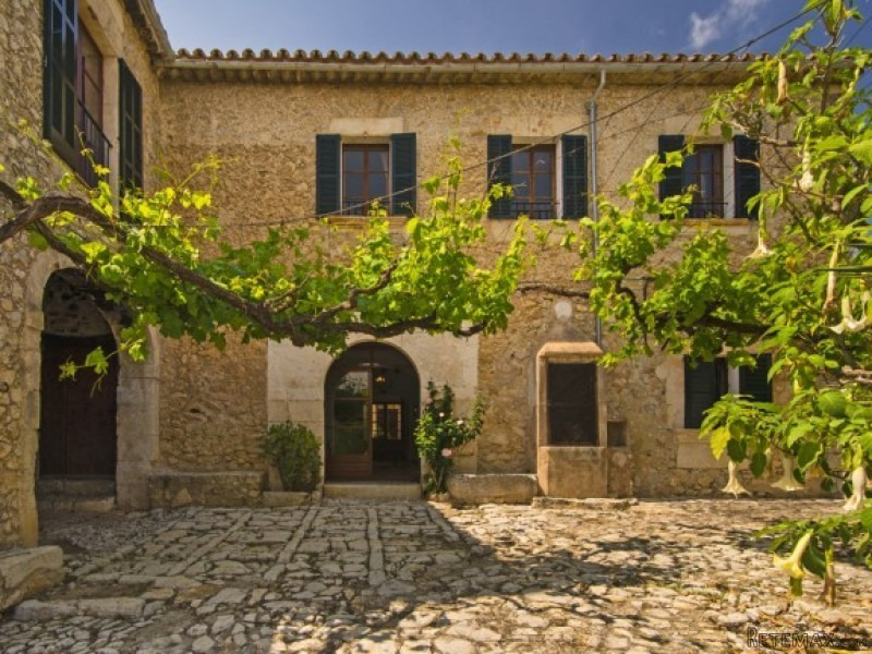 Rustic Country House With Original Oil..