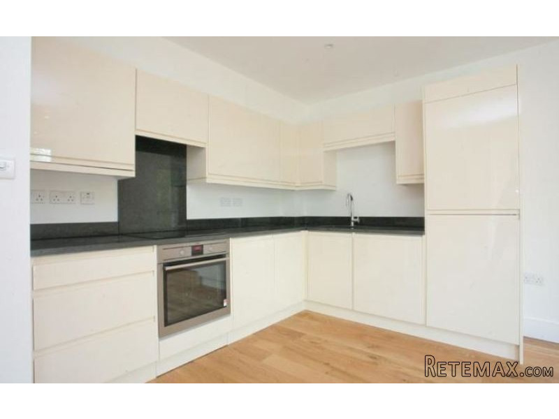 Battersea Park Road - 2