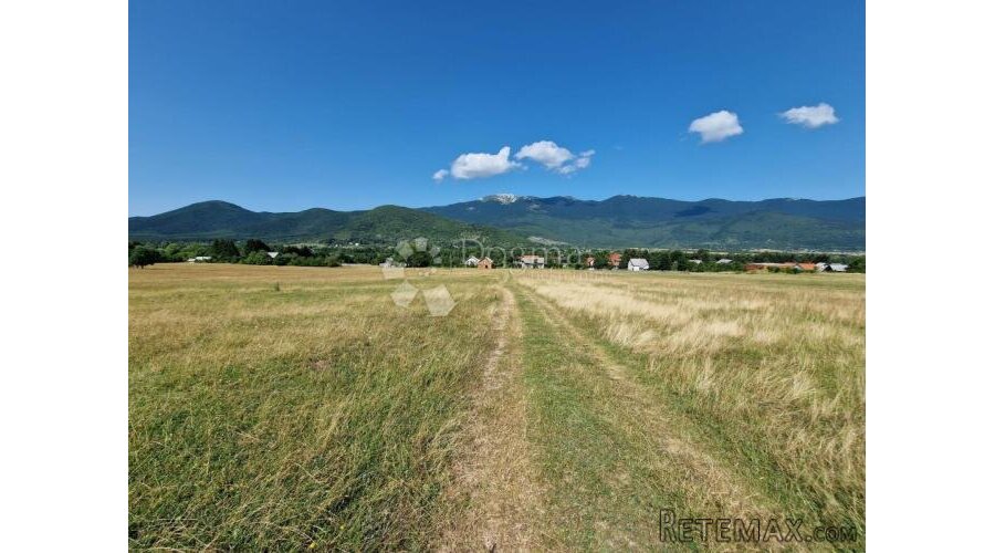 Prostrano zemljište za investiciju (T2)
