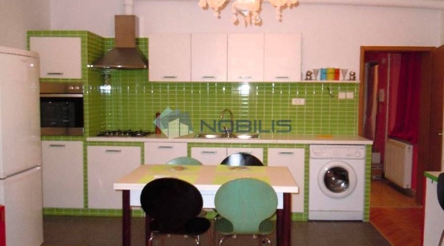 Zagreb (Gajnice) kuća sa 3 stana 256 m2 - 9