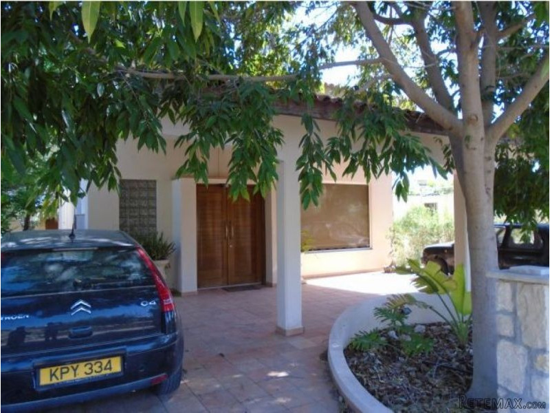 3 Bedroom House in Ayia Fila