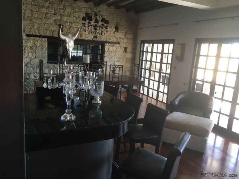 Deluxe Villa in Germasoyia, Green area - 2