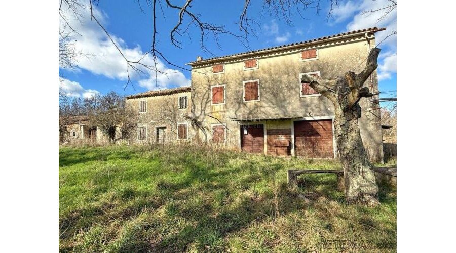 RIJETKOST NA TRŽIŠTU - SAVRŠENA STANCIJA ZA PRIVATNU REZIDEN - 2