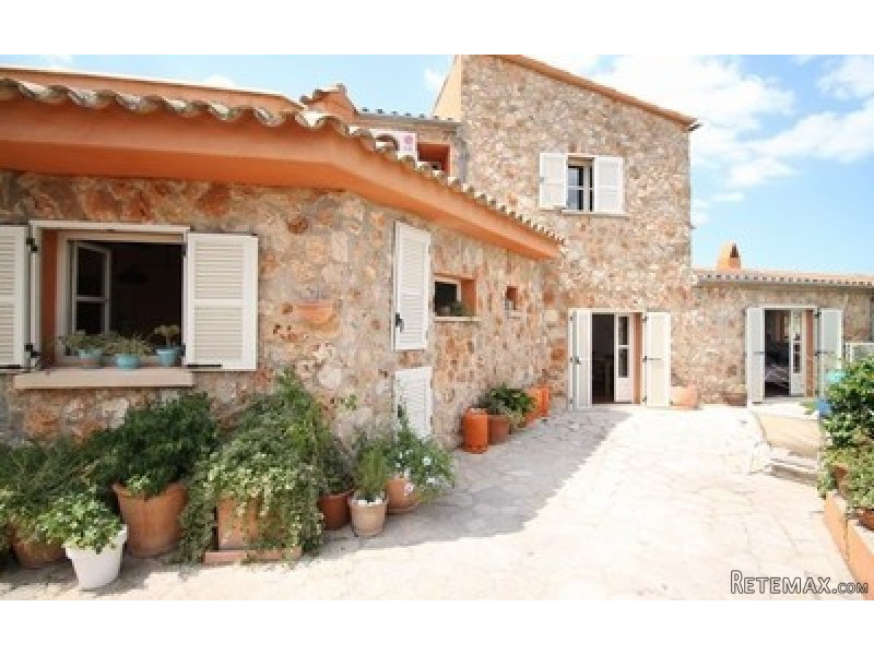 Mallorca Rentals-Townhouse In Calvia..
